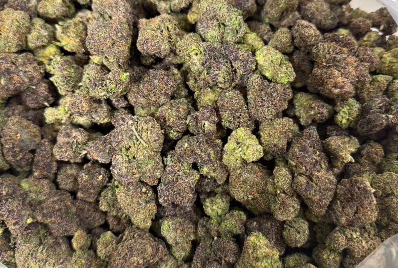 Purple grapes 🍇